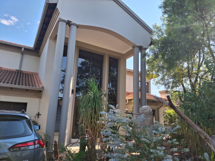 4 Bedroom Property for Sale in WestLake Country Safari Estate North West